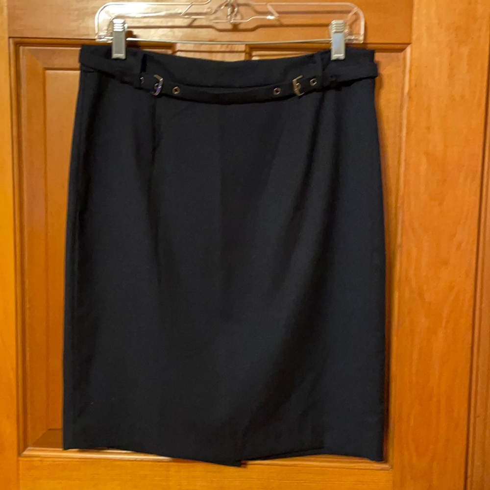 Classic Black Women's Pencil Skirt